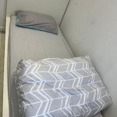 Single Room Canvey Island Dış mekan fotoğraf